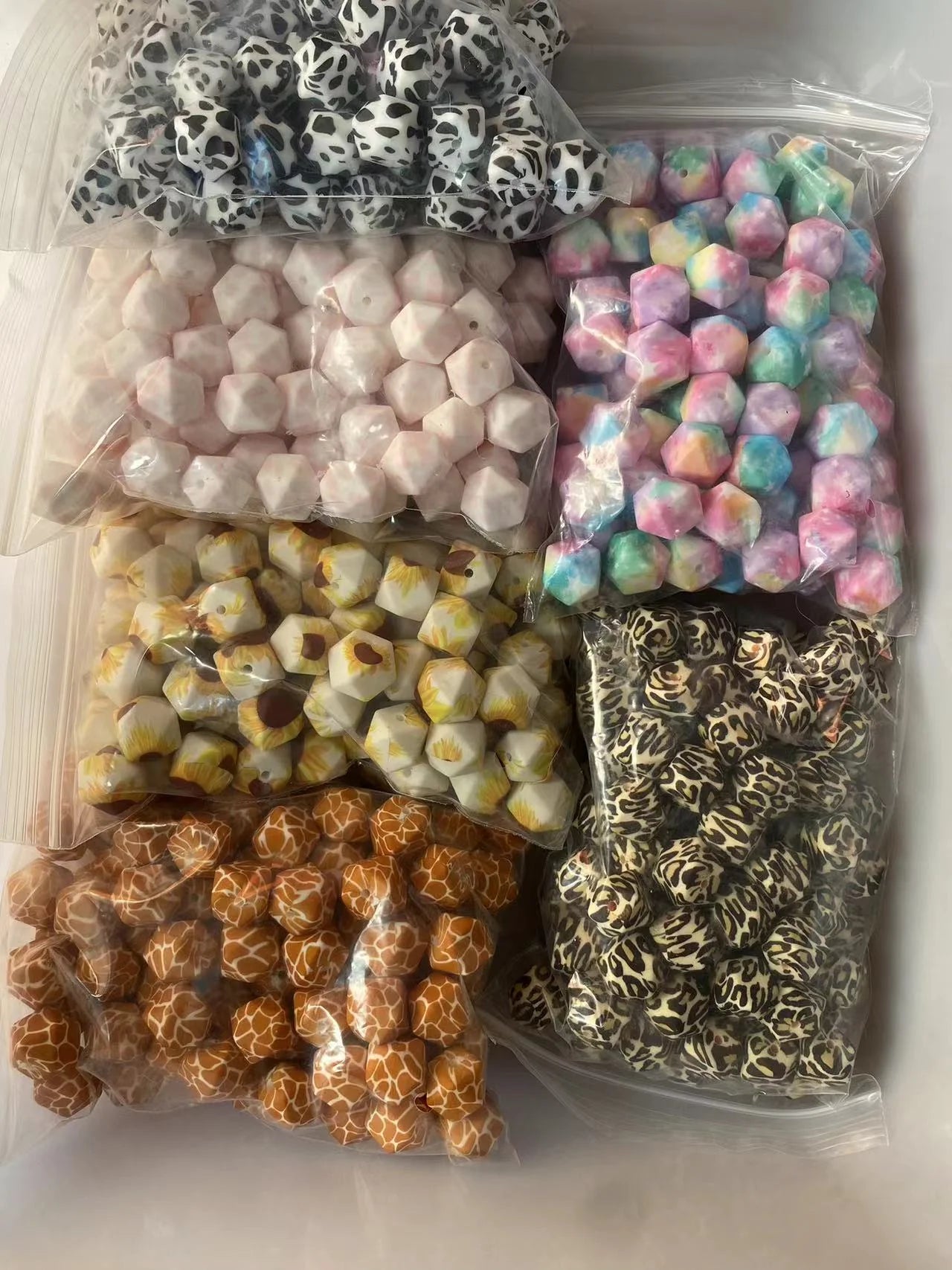 Focal beads, Acrylic beads, and Acrylic blanks wholesale ( Pls read description)